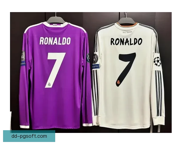 皇马官方发布2024至25赛季紫色客场球衣设计理念与细节全解析