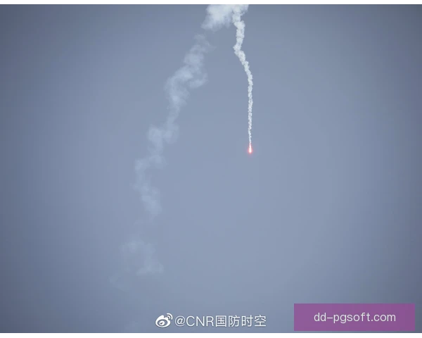争冠拼图爆射近角得手，全场替补席瞬间沸腾